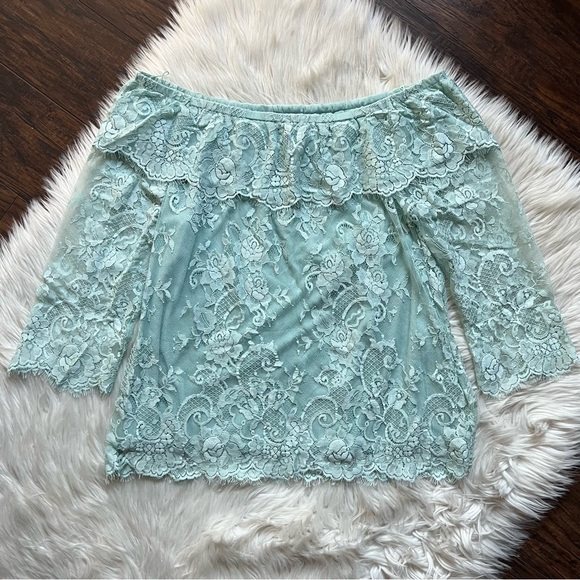 WHBM Mint Off-the-Shoulder Lace Top - Picture 4 of 9